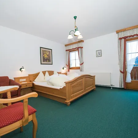 Ederhof 4*