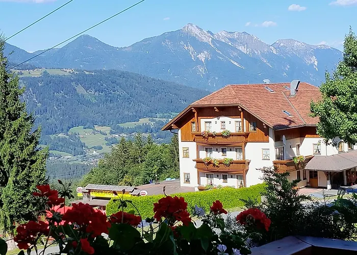 Ederhof Aparthotel 4*